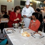 Princeza Katarina servira ru?ak mališanima u domu „Jovan Jovanovi? Zmaj“