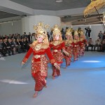 Folklorna grupa iz Indonezije