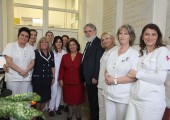 Њ.К.В. Принцеза Катарина и проф. Др Радисав Шћепановић, директор КБЦ „Драгиша Мишовић“са особљем Клинике