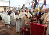 Освештавање Богојављенске водице испред Храма Светог Оца Николаја у Земуну