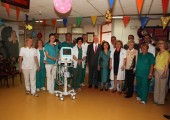 HRH Crown Prince Alexander, HRH Crown Princess Katherine, Dr. Elaine Laycock and Dr Julia Palmer with staff in Clinical centre Nis