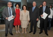 Prof. dr Nebojša Lalić, dekan Medicinskog fakulteta u Beogradu, dr Sofija Puštaji, direktorka Svetske zdravstvene organizacije u Srbiji, Njihova Kraljevska Visočanstva Princeza Katarina i Prestolonaslednik Aleksandar, dr Milan Dinić, direktor Lekarske komore Srbije
