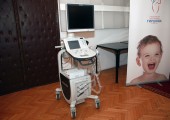 Novi ultrazvučni aparat vrednosti 37.000 evra za Univerzitetsku dečiju kliniku u Tiršovoj