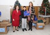 HRH Crown Princess Katherine  and Ms. Donna Sekulich, board member of Lifeline Chicago, on tradicional Christmas visit to Home for Children and Youth ``Vasa Stajic``