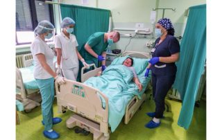 ФОНДАЦИЈА ПРИНЦЕЗЕ КАТАРИНЕ ДОНИРАЛА ЕЛЕКТРИЧНЕ КРЕВЕТЕ У ВРЕДНОСТИ ВИШОЈ ОД 38,000 ЕВРА БОЛНИЦИ У ЛЕСКОВЦУ