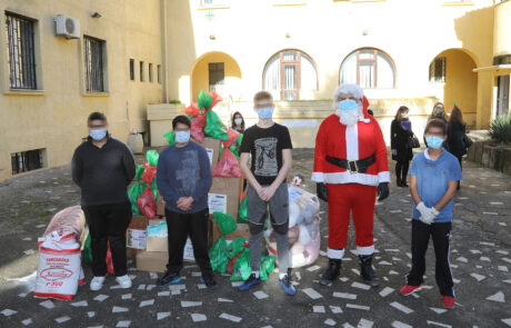 FONDACIJA Nj.K.V. PRINCEZE KATARINE POČELA SA PODELOM BOŽIĆNIH PAKETIĆA ZA DECU