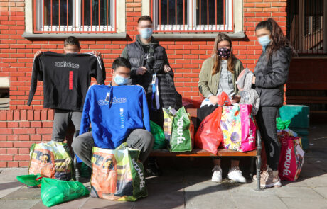 FONDACIJA Nj.K.V. PRINCEZE KATARINE POČELA SA PODELOM BOŽIĆNIH PAKETIĆA ZA DECU