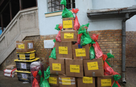 FONDACIJA Nj.K.V. PRINCEZE KATARINE NASTAVLJA SA PODELOM BOŽIĆNIH PAKETIĆA ZA DECU