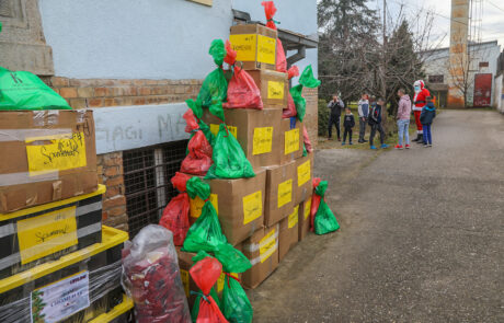 FONDACIJA Nj.K.V. PRINCEZE KATARINE NASTAVLJA SA PODELOM BOŽIĆNIH PAKETIĆA ZA DECU