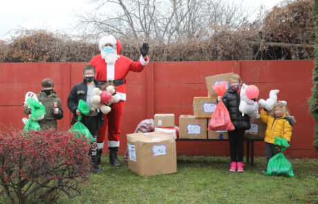 FONDACIJA Nj.K.V. PRINCEZE KATARINE NASTAVLJA SA PODELOM BOŽIĆNIH PAKETIĆA ZA DECU