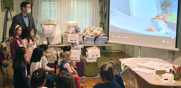 PRINCEZA KATARINA I LAJFLAJN ČIKAGO PRUŽILI POMOĆ DOMU ZA DECU U BANJA LUCI AID TO CHILDREN'S HOME IN BANJA LUKA, REPUBLIKA SRPSKA