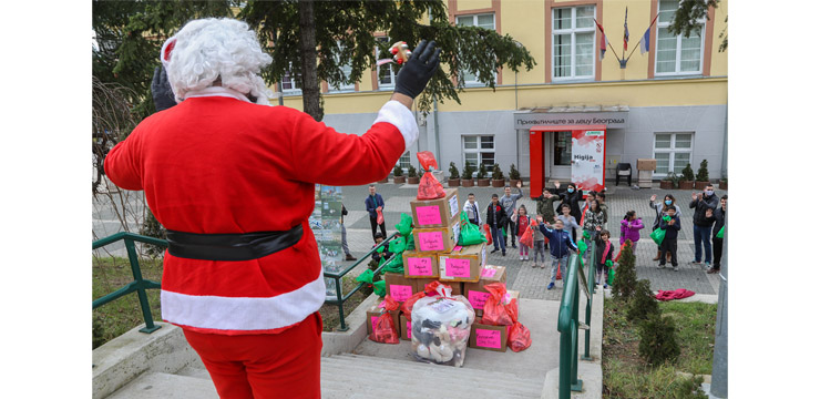 FONDACIJA Nj.K.V. PRINCEZE KATARINE NASTAVLJA SA PODELOM BOŽIĆNIH PAKETIĆA ZA DECU