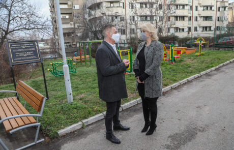 Ministarka za rad, zapošljavanje, boračka i socijalna pitanja prof. dr Darija Kisić Tepavčević i Direktor Centra za zaštitu odojčadi, dece i omladine Zvečanska Zoran Milačić