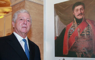 Престолонаследник Александар поред портрета Карађорђа
