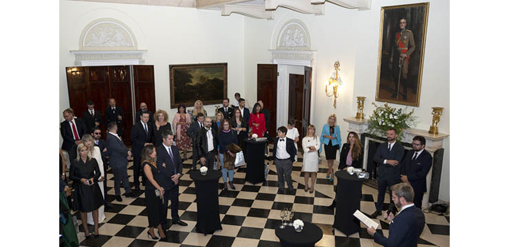 GALA VEČERA ART LINК-A U BELOM DVORU