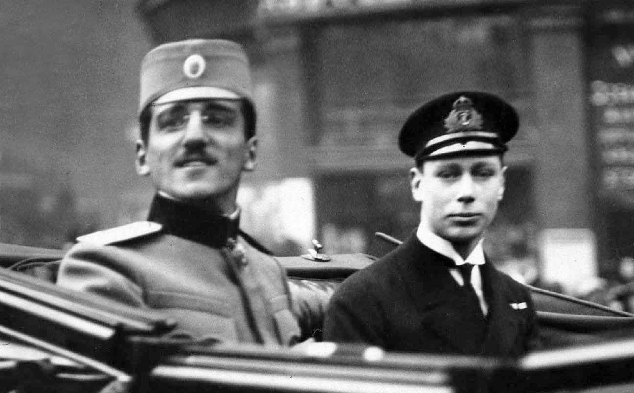 Њ.K.В. Регент Александар и Њ.K.В. Принц Алберт у Лондону, 1916.