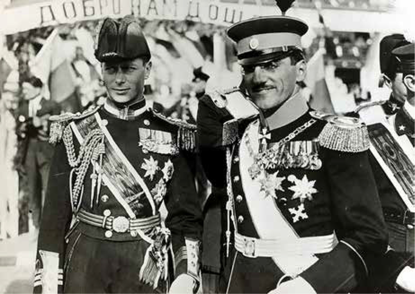 Nj.V. Kralj Aleksandar I i njegov kum, Nj.K.V. Princ Albert od Velike Britanije, na kraljevskom venčanju u Beogradu, 8. juna 1922.