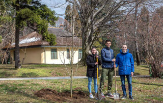 PLANTING MEMORIAL TREE FOR “THE QUEEN OF SPORTS” CHAMPIONSHIP IN ROYAL COMPOUND, SERBIA