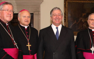 PRESTOLONASLEDNIK ALEKSANDAR ČESTITAO USKRS PO GREGORIJANSKOM KALENDARU