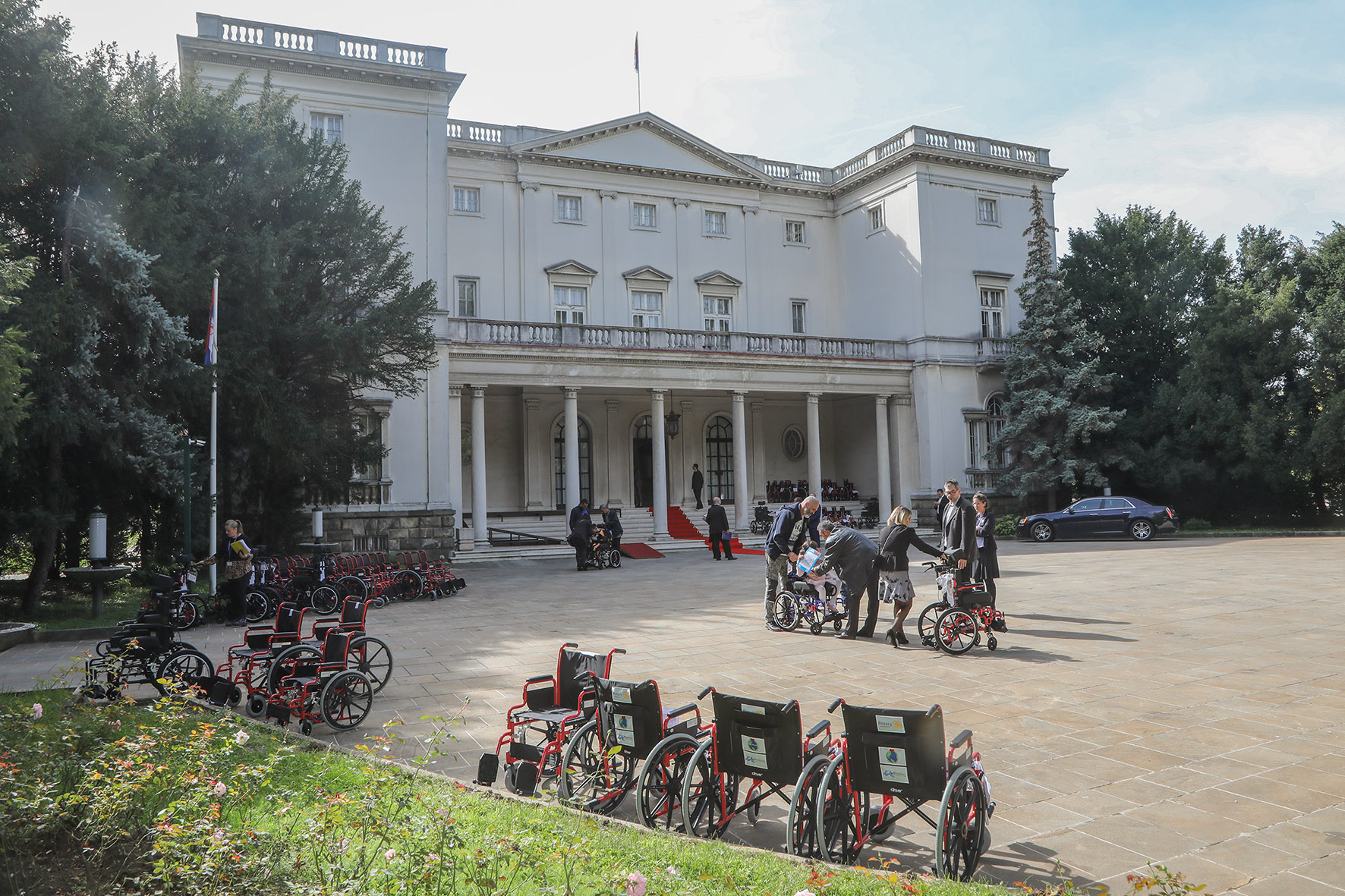 Delivery of wheelchairs at the White Palace