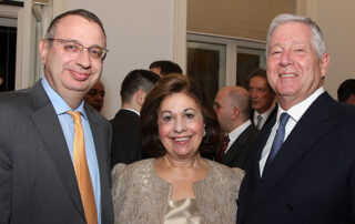 PRESTOLONASLEDNIК ALEКSANDAR ČESTITA ROŠ HAŠANU