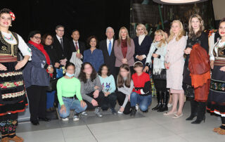 KRALjEVSKI PAR SRBIJE OTVORIO DOBROTVORNI BOŽIĆNI BAZAR U BEOGRADU