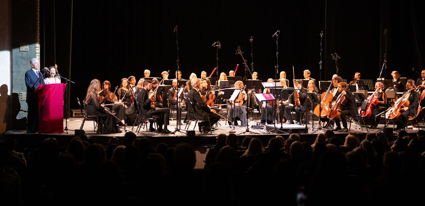 STEFAN MILENKOVIC AND CAMERATA CHICAGO’S ROYAL CHARITY CONCERTS