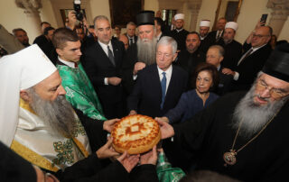 KRALjEVSKA PORODICA SRBIJE PROSLAVILA KRSNU SLAVU