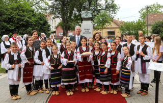 ROYAL COUPLE IN INDJIJA - EXHIBITION ABOUT QUEEN MARIA AND DONATION OF JERSEYS