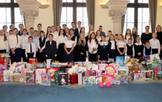 CHILDREN HELPING CHILDREN FOR CHRISTMAS AT THE ROYAL PALACE