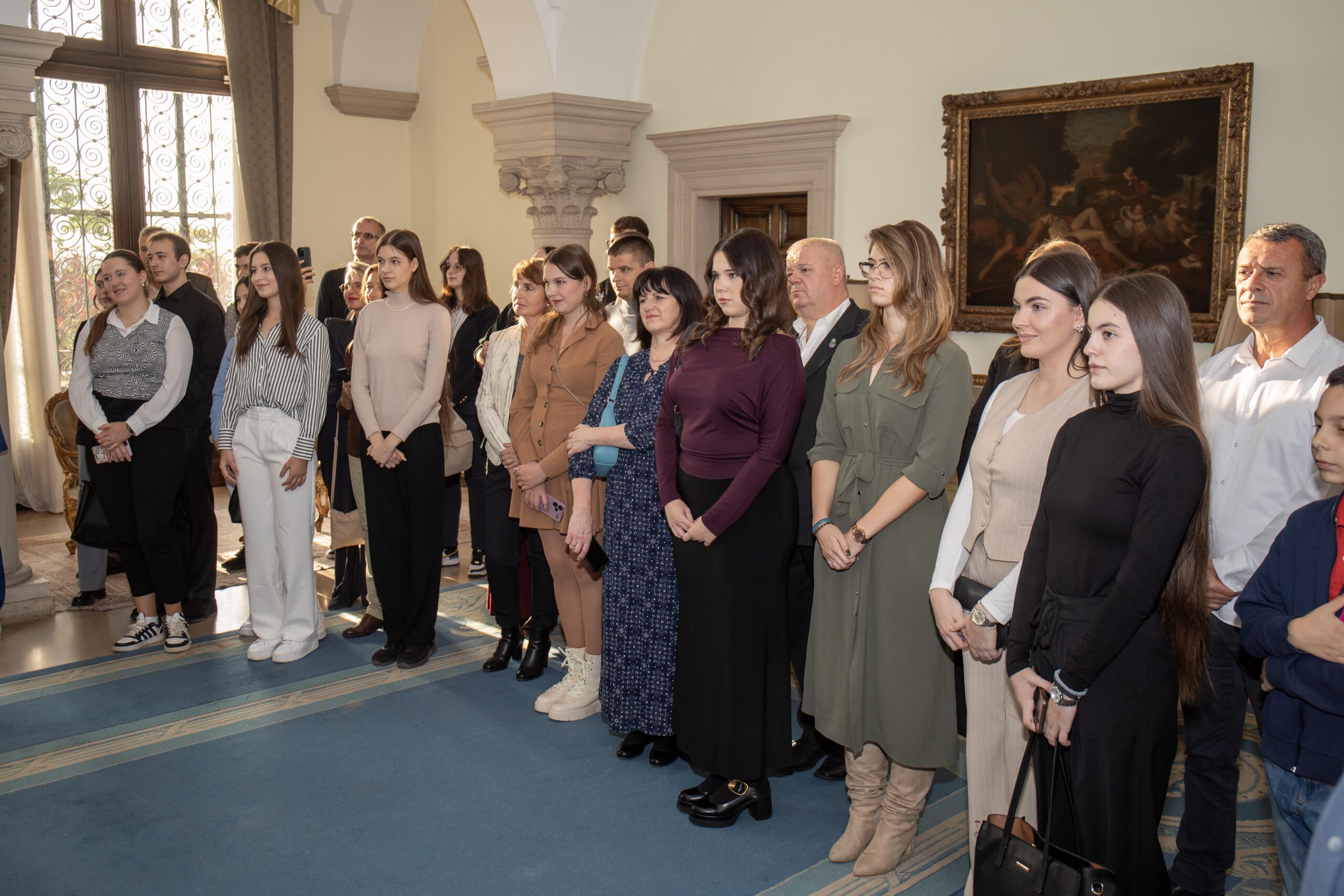 ПРЕСТОЛОНАСЛЕДНИК АЛЕКСАНДАР ДОДЕЛИО БЕСПЛАТНЕ СТИПЕНДИЈЕ БУДУЋИМ ИТ СТРУЧЊАЦИМА CROWN PRINCE ALEXANDER AWARDS FUTURE IT EXPERTS WITH FREE SCHOLARSHIPS