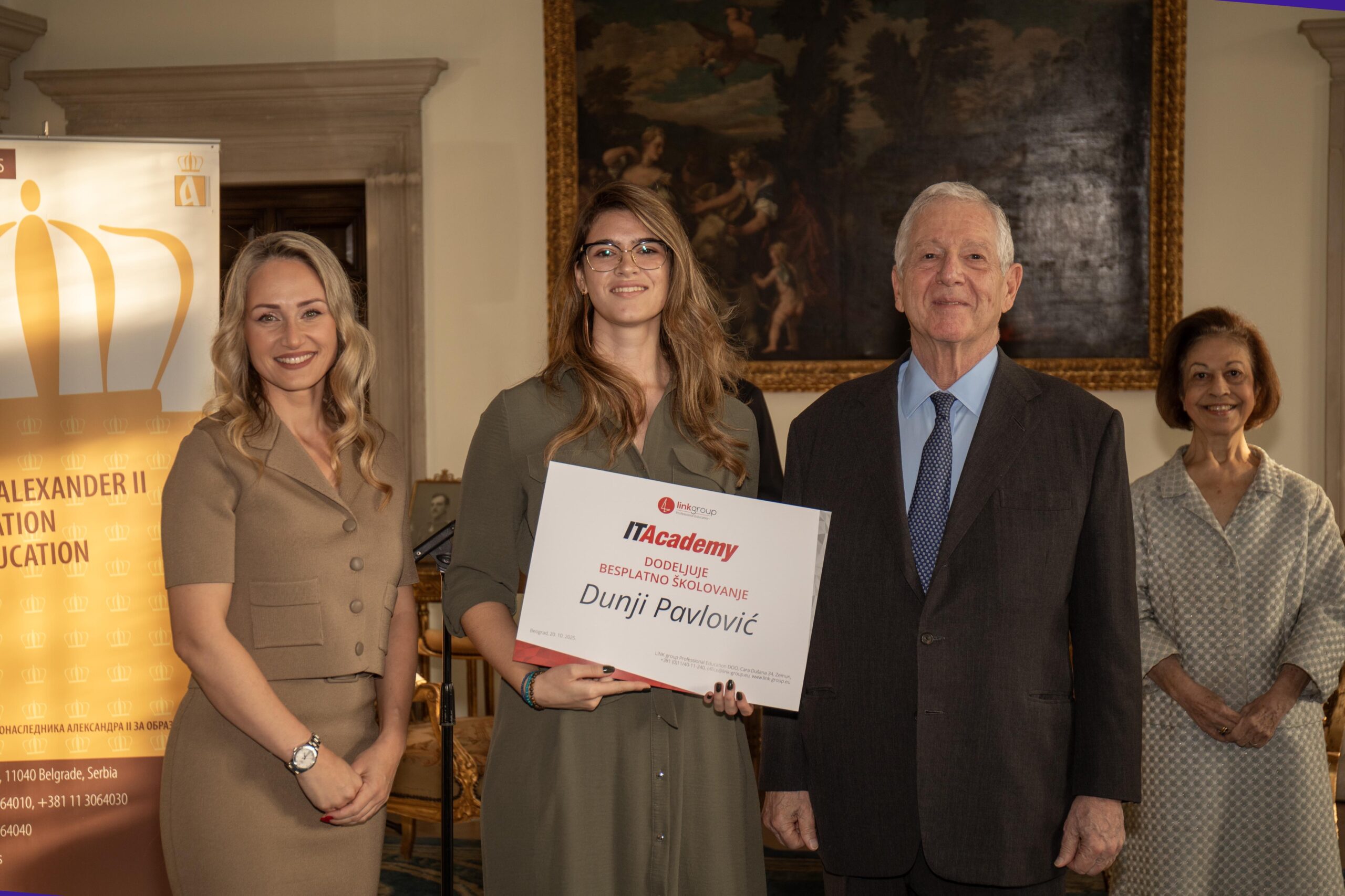 ПРЕСТОЛОНАСЛЕДНИК АЛЕКСАНДАР ДОДЕЛИО БЕСПЛАТНЕ СТИПЕНДИЈЕ БУДУЋИМ ИТ СТРУЧЊАЦИМА CROWN PRINCE ALEXANDER AWARDS FUTURE IT EXPERTS WITH FREE SCHOLARSHIPS