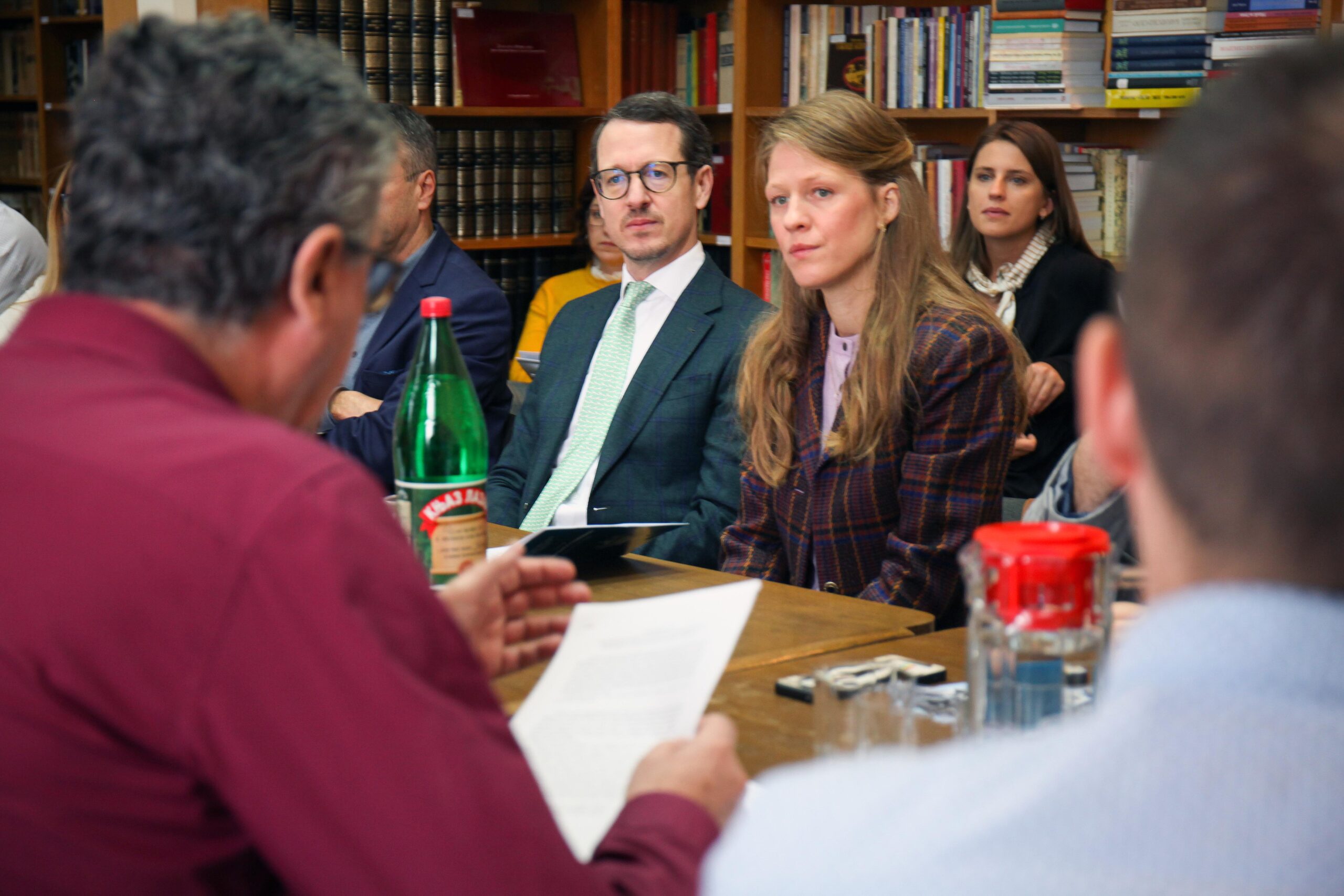 КРАЉЕВСКА ПОРОДИЦА ПОДРЖАЛА ПРВИ НАУЧНИ СКУП „КАРАЂОРЂЕВИЋИ И КЊИЖЕВНОСТ“ ROYAL FAMILY SUPPORTS FIRST SCIENTIFIC GATHERING “THE KARADJORDJEVICS AND LITERATURE”