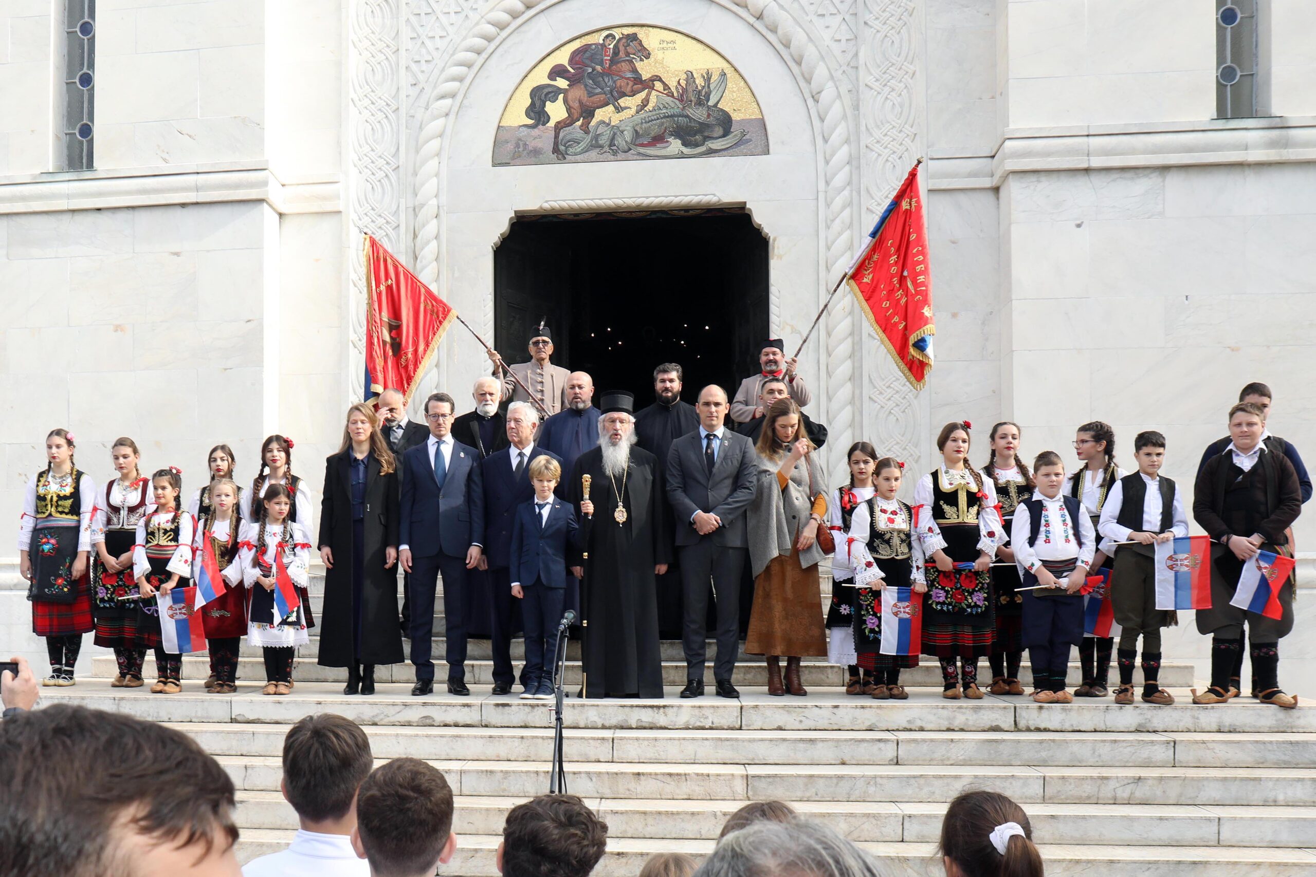 КРАЉЕВСКА ПОРОДИЦА НА ОПЛЕНЦУ ОБЕЛЕЖИЛА ДАН ПОБЕДЕ У ПРВОМ СВЕТСКОМ РАТУ ROYAL FAMILY MARKS WW1 VICTORY DAY AT OPLENAC