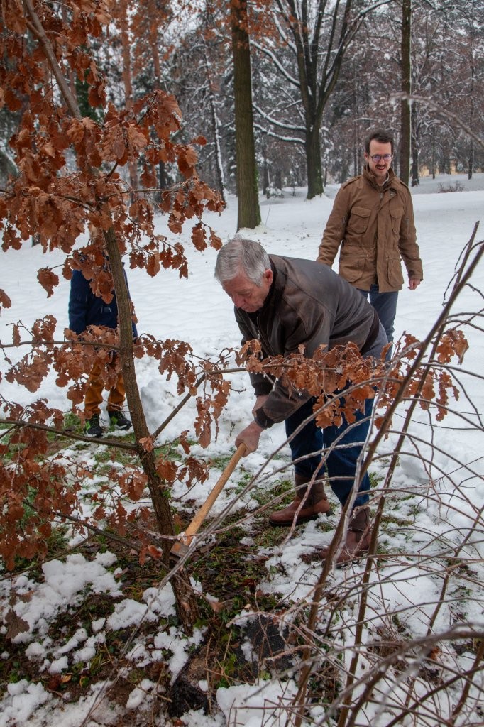 BADNjE VEČE U KRALjEVSKOM DVORU – POŠTOVANjE STARE TRADICIJE CHRISTMAS EVE AT THE ROYAL PALACE – FOLLOWING OLD TRADITIONS