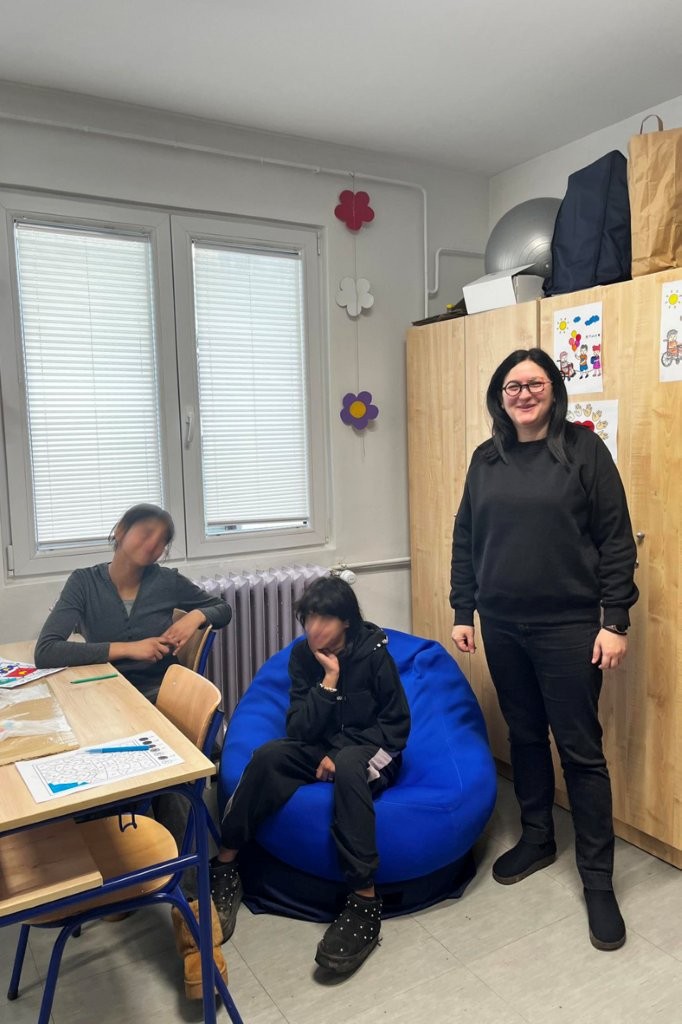 LAJFLAJN ČIKAGO NASTAVLJA PODRŠKU ŠKOLI IVO LOLA RIBAR U KRALJEVU LIFELINE CHICAGO CONTINUES SUPPORTING THE SPECIAL EDUCATION SCHOOL IN KRALJEVO