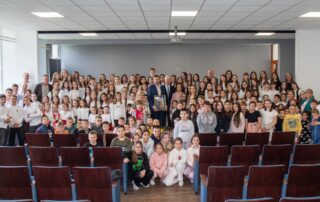 CROWN PRINCESS KATHERINE BRINGS IMPORTANT DONATION TO CHILDREN IN UMČARI