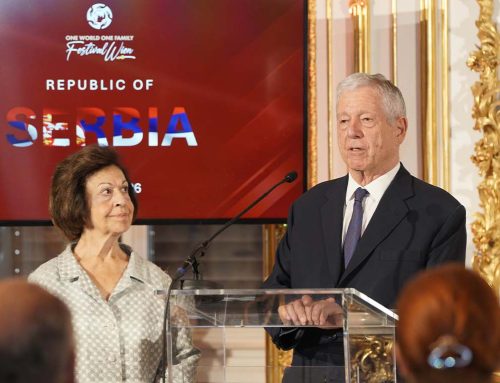 ПРЕСТОЛОНАСЛЕДНИК ОТВОРИО СРПСКИ ДАН МЕЂУНАРОДНОГ ФЕСТИВАЛА У БЕЧУ